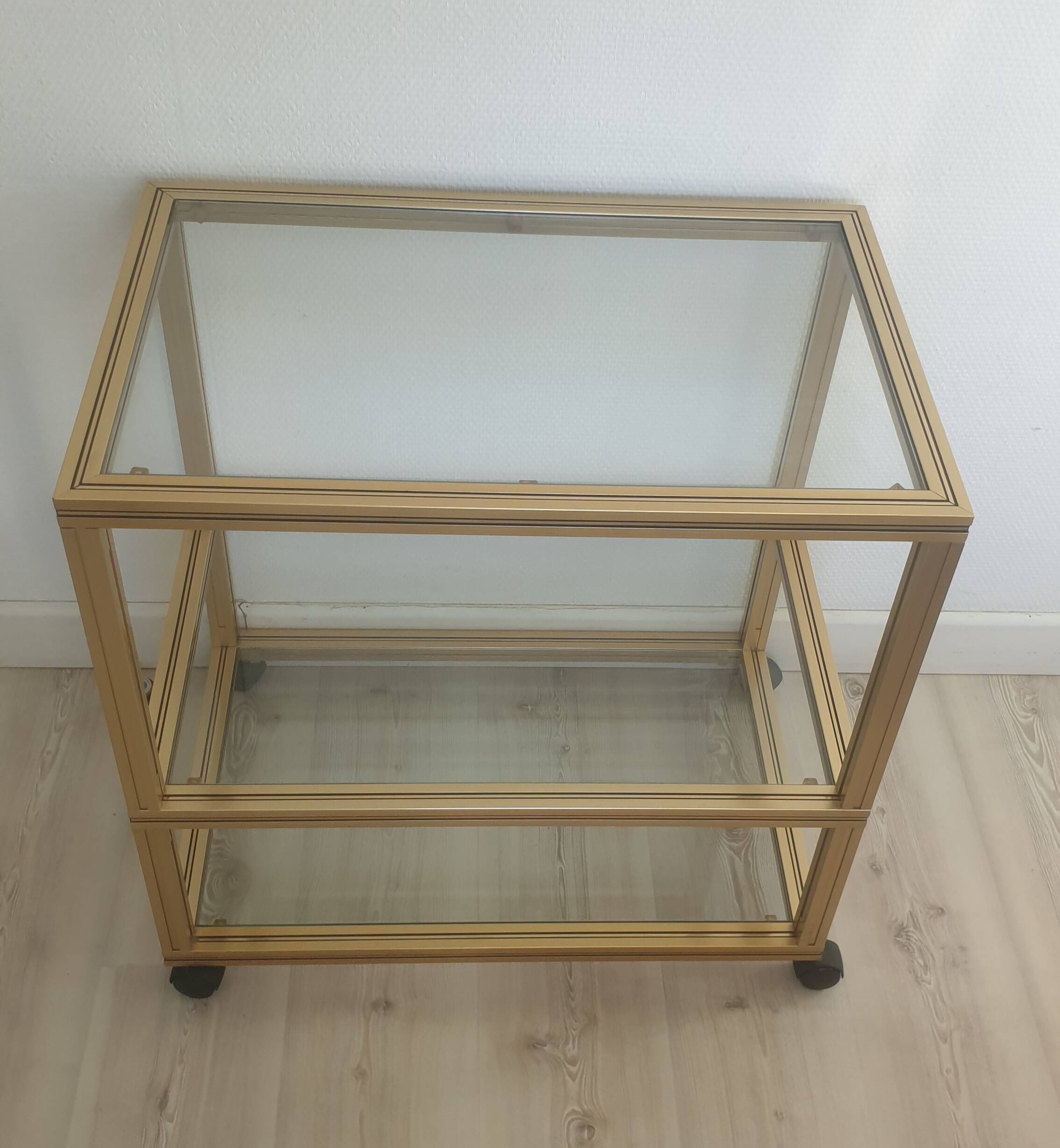 Dessert trolley in brass and glass