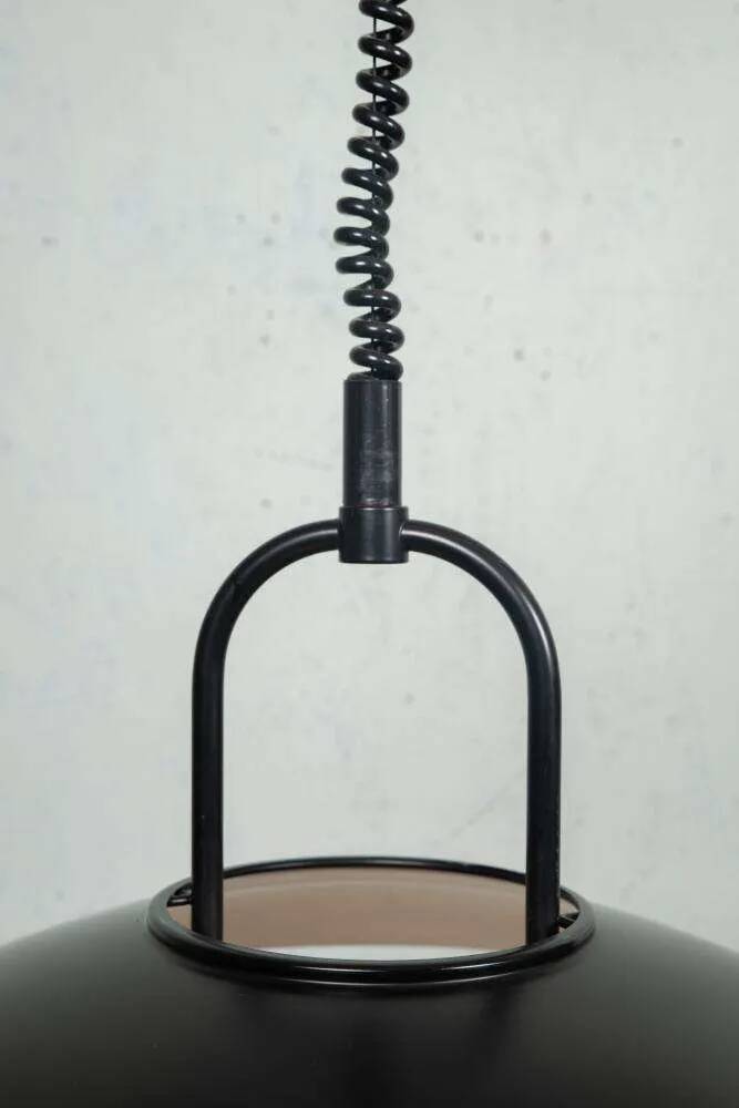Postmodern minimalist suspension from the 80s, adjustable suspension.