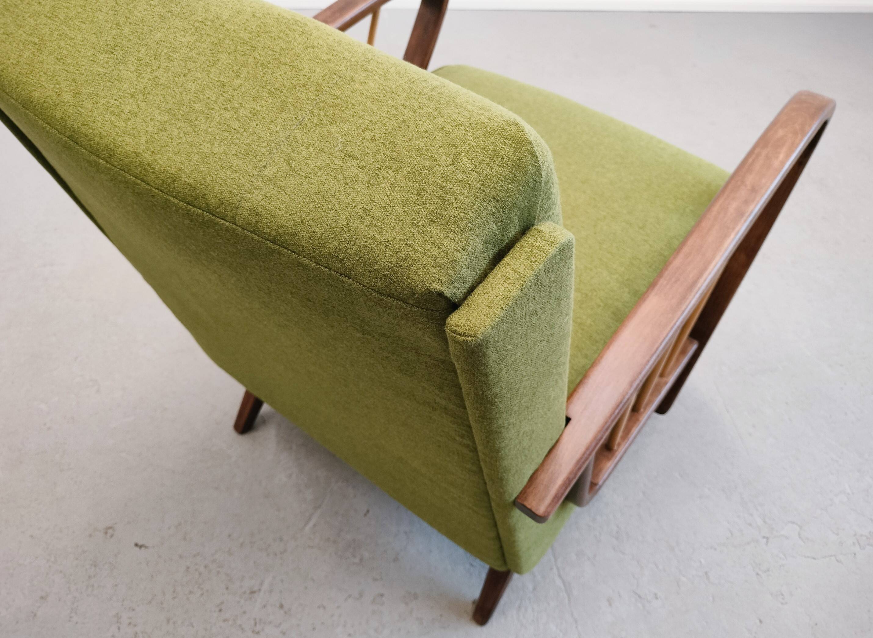 Vintage Lounger Chair in Grass Green, 1950s