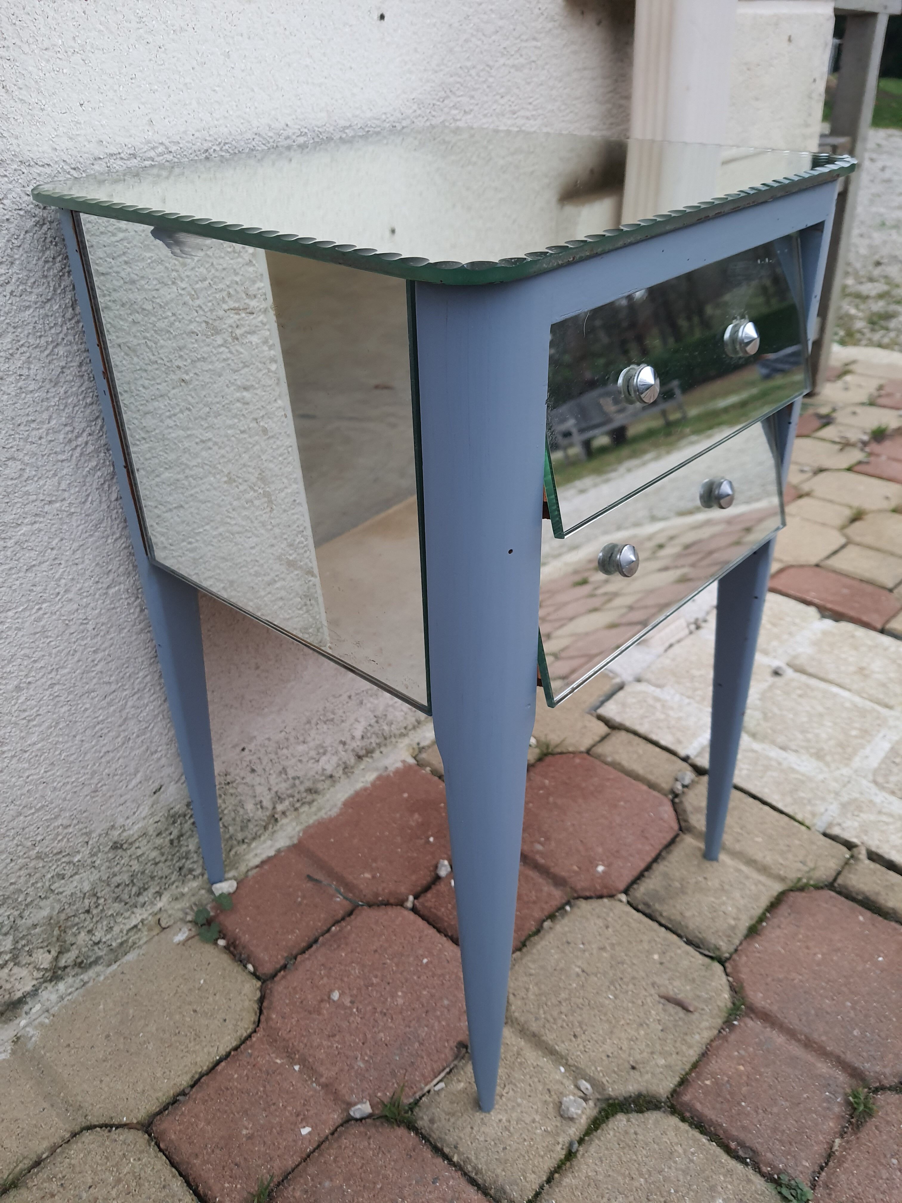 Chevet vintage ou bout de canapé