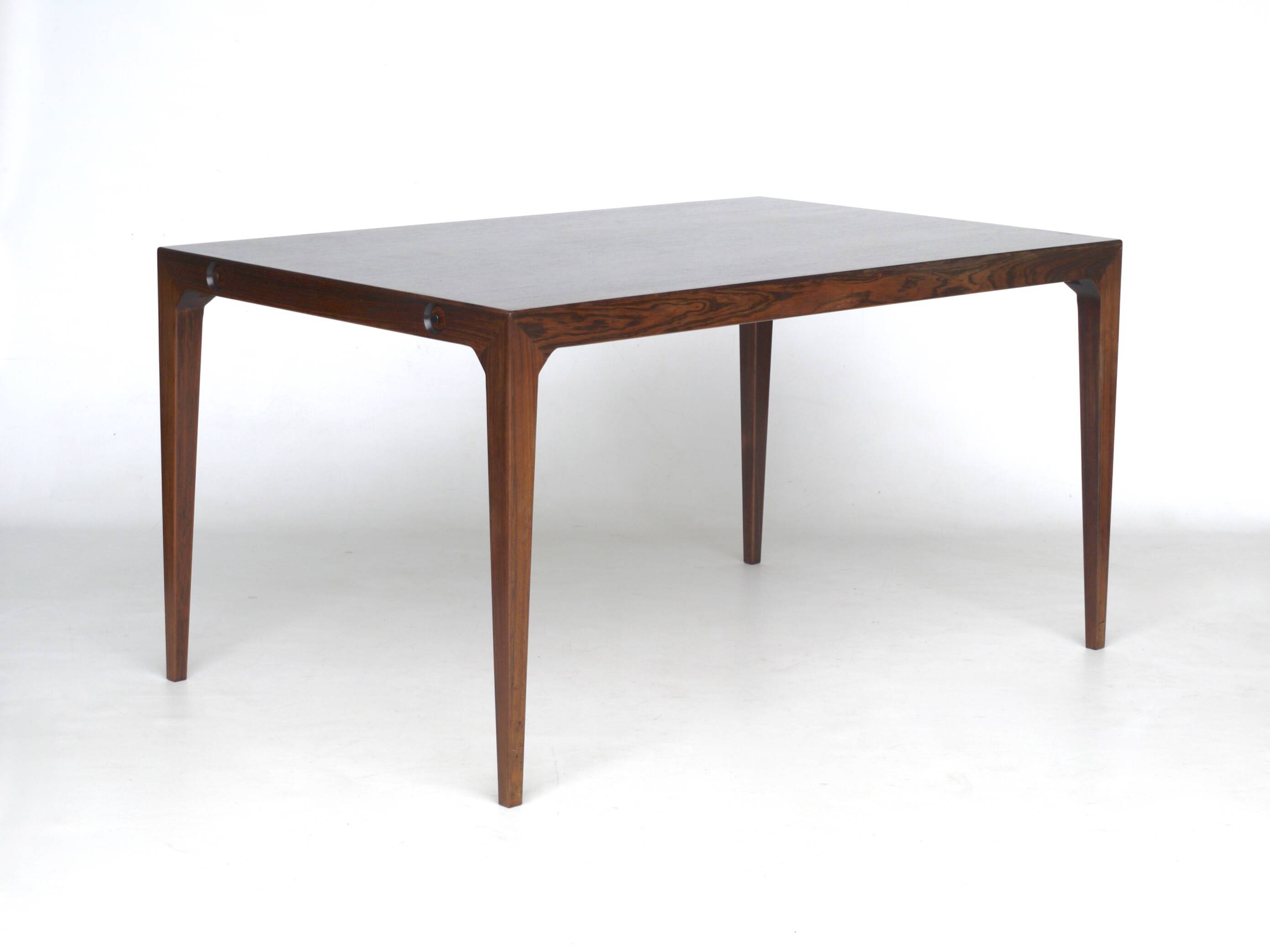 Table à manger danoise par Poul Hundevad et Kai Winding. Années 1960