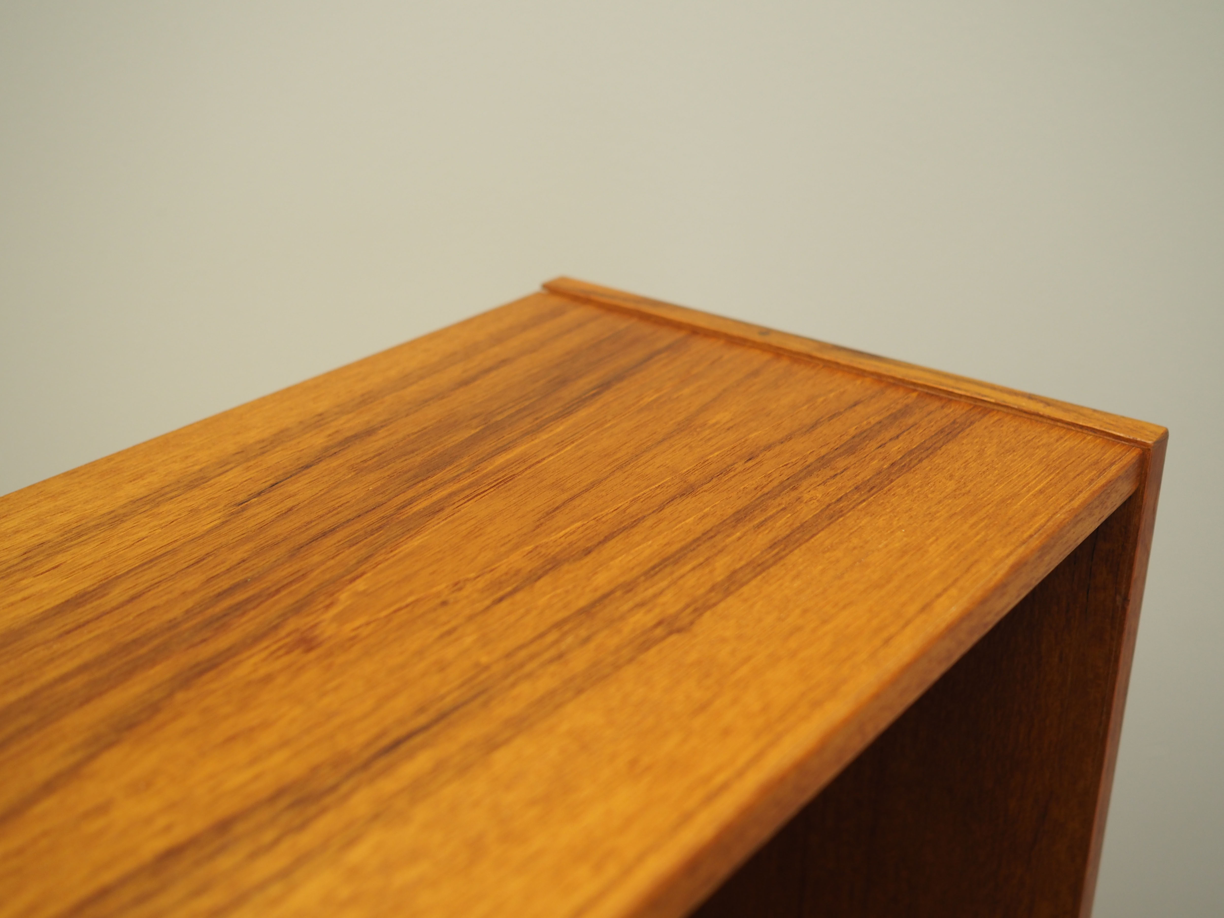 Teak bookcase Danish design 1970s