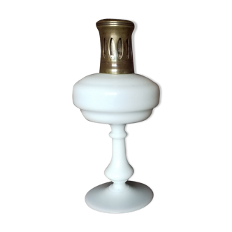 Lampe berger en opaline blanche