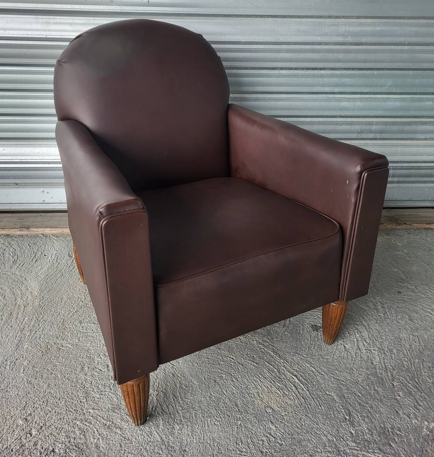 Authentic vintage Art Deco reclining club chair