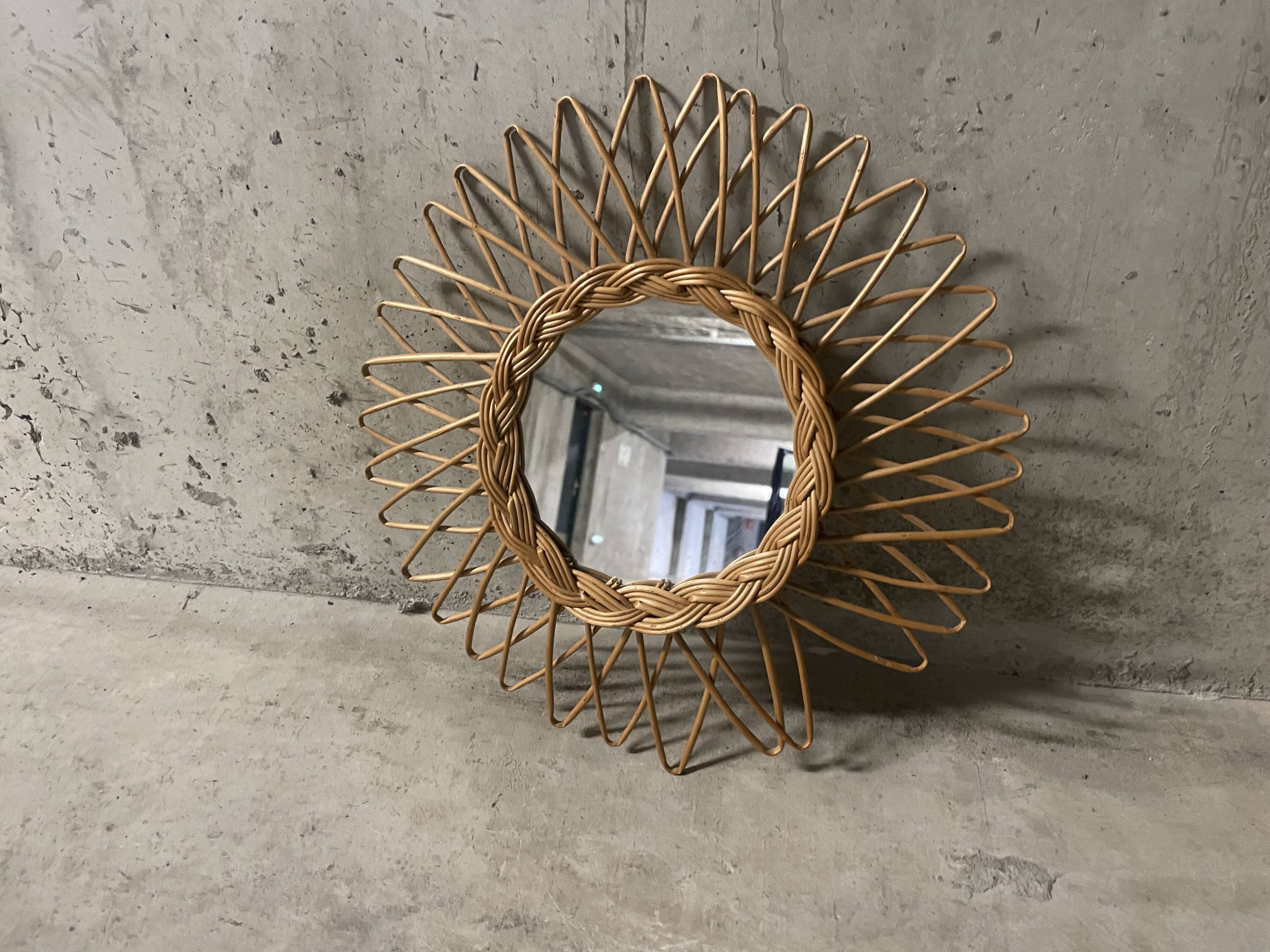 Wicker sun mirror
