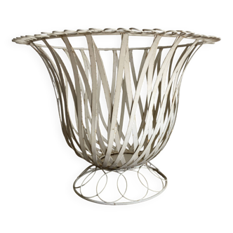 XXL Neoclassical Medici-style plant pot in ivory sheet metal