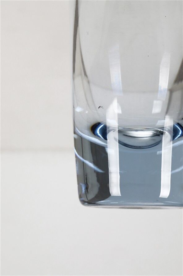 Handmade glass vase by Per Lütken for Holmegaard / “Akva” / “Rondo” / Mid-century Danish modern design