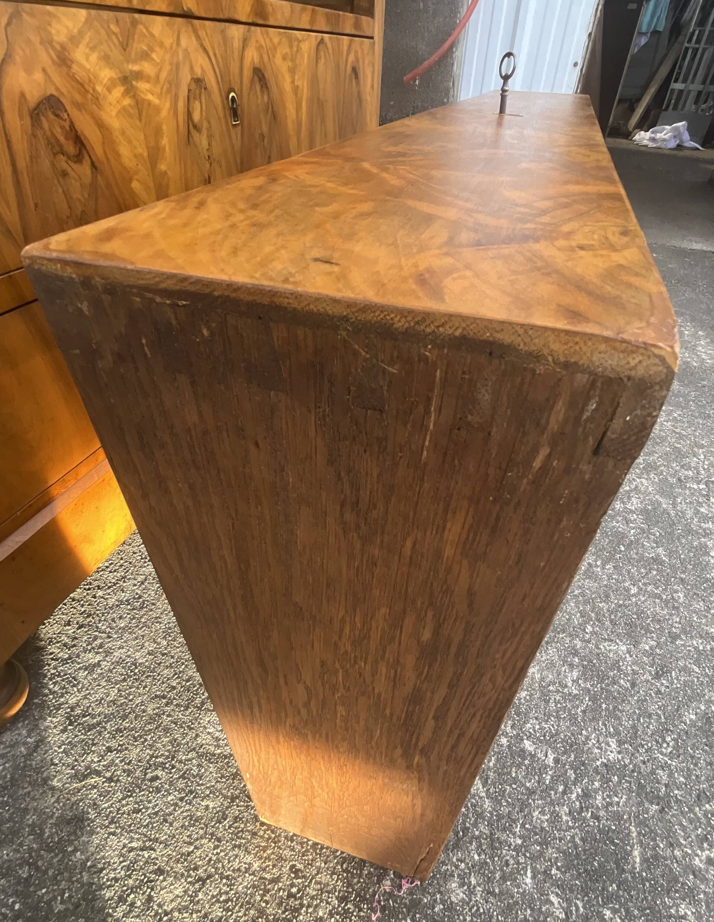 Louis-Philippe commode in walnut burl with pink marble – 19th century