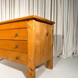 Elm chest of drawers