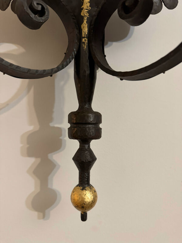 Grande applique fleur de lys fer forgé années 60