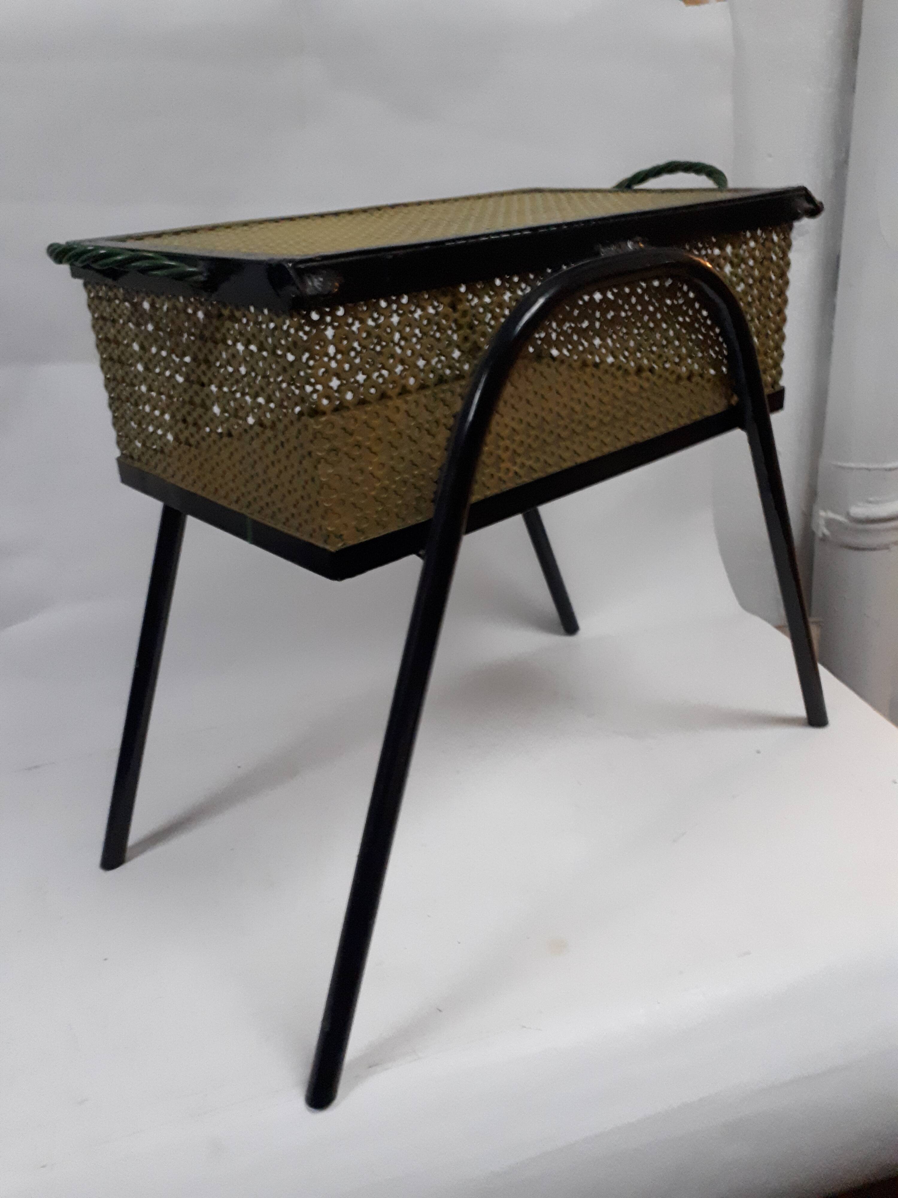 metal seamstress style vintage 1960 yellow and black