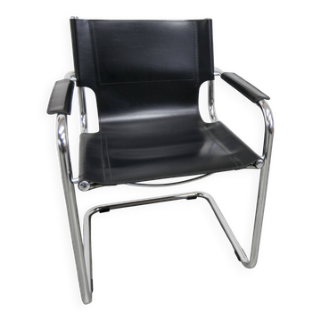 Bauhaus 1970s cantilever armchair in black leather