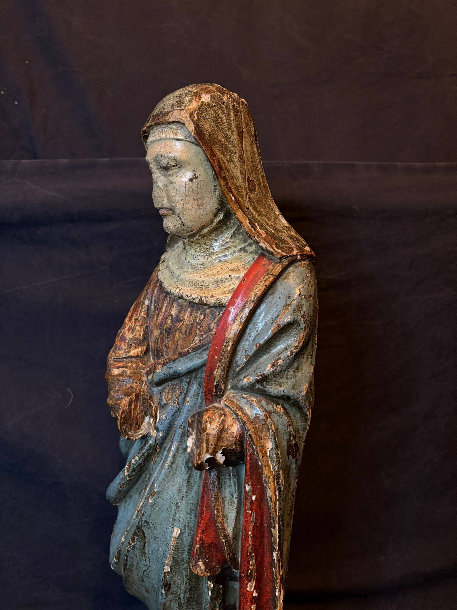 Polychrome saint from the 16th century