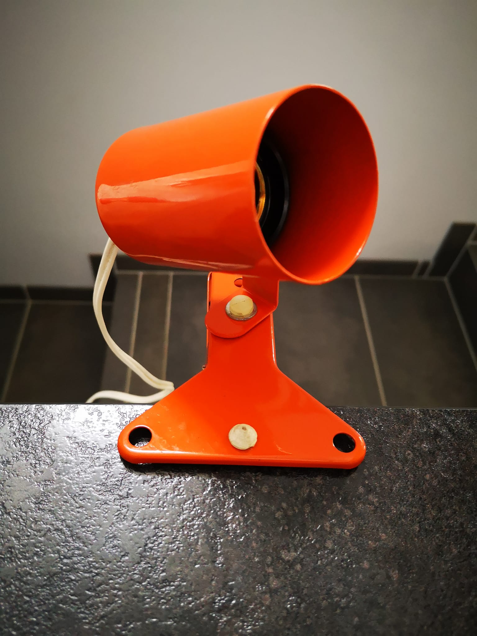 Lampe spot à pince orange 100% 1970 vintage