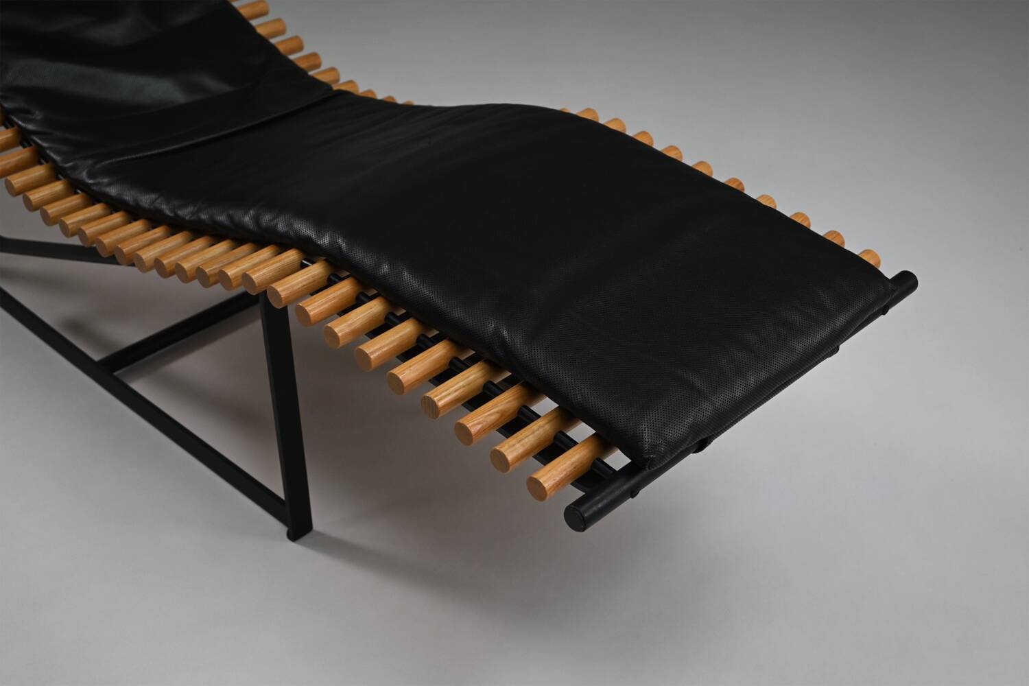 Chaise longue à dossier en épine dorsale par Peter Strassl, Allemagne des années 1970.