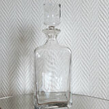 Whisky decanter with flat cap
