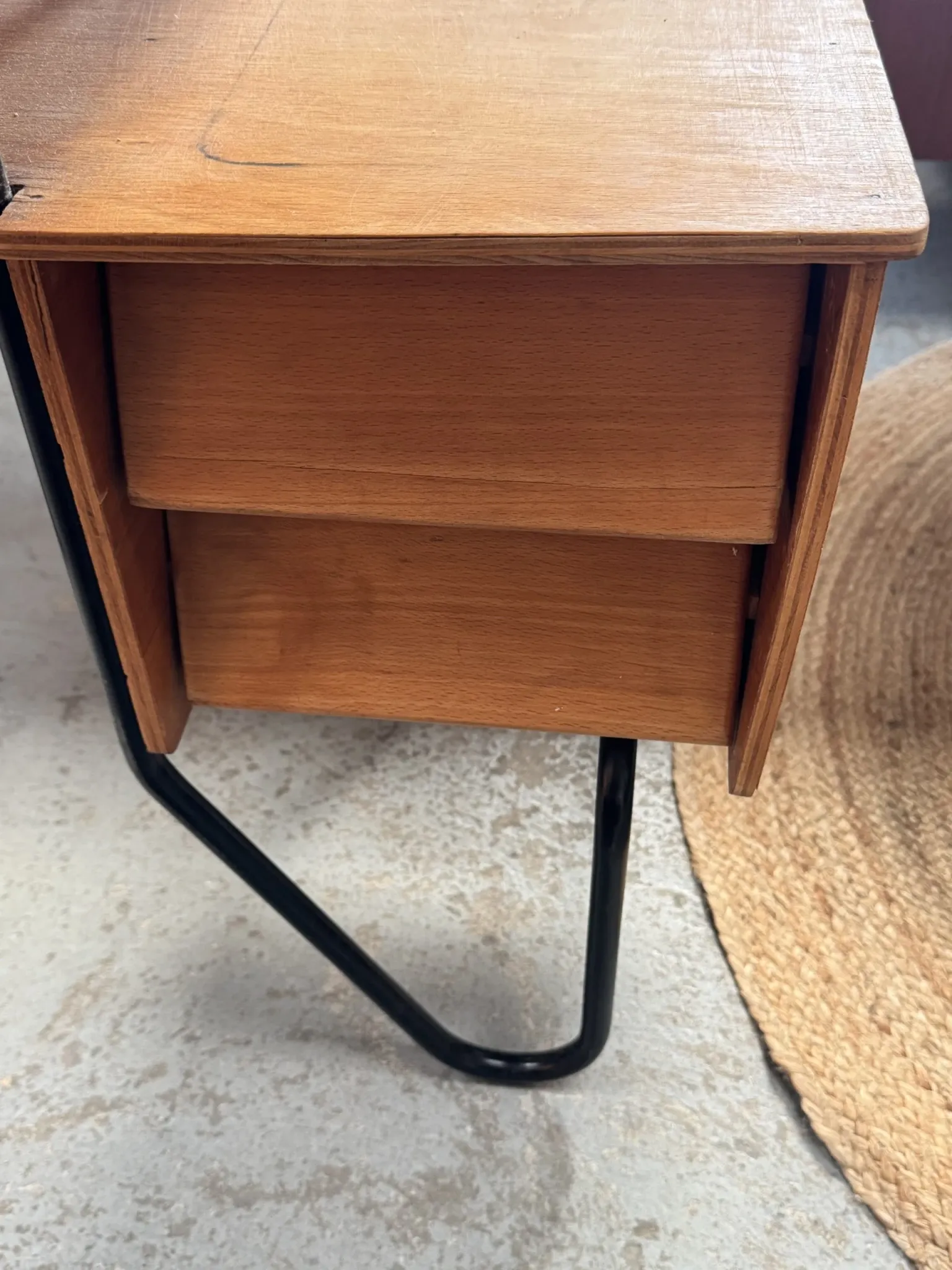 Children's desk