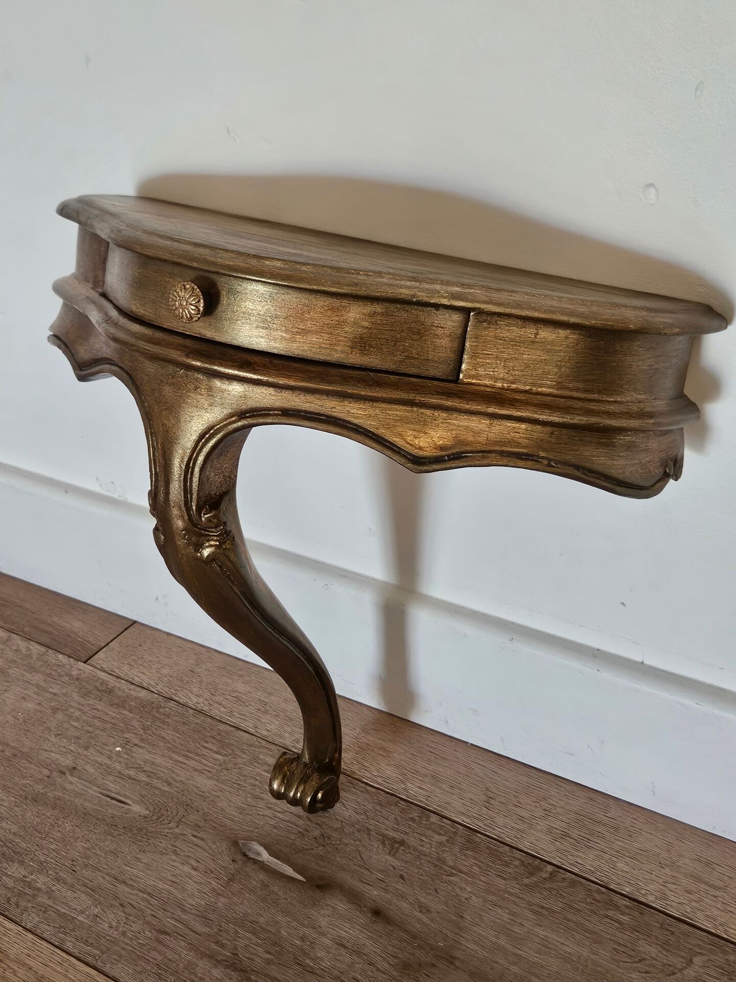 Console d'applique murale en bois doré sculpté Style Louis XV
