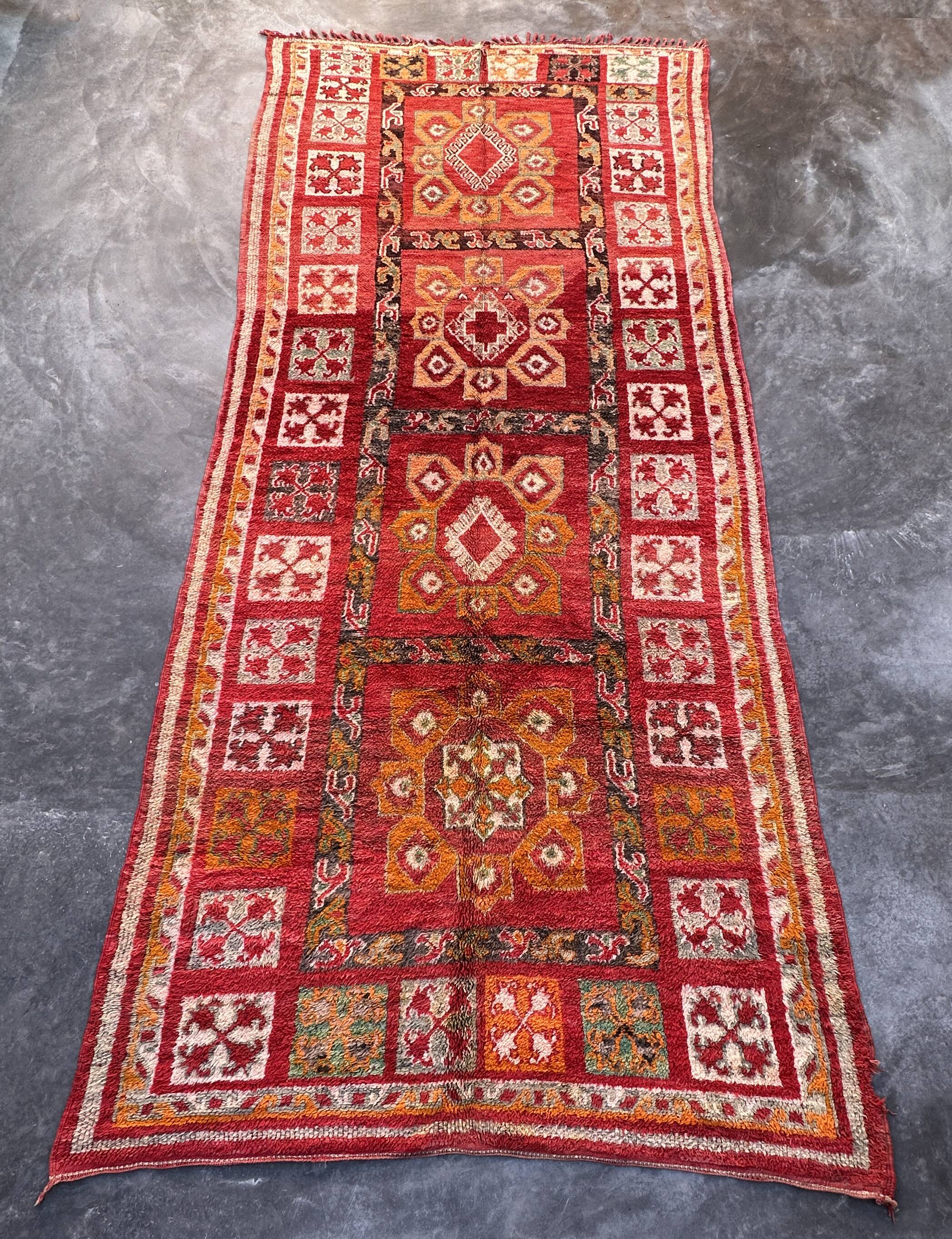 Moroccan Arabia rug red - 186 x 434 cm