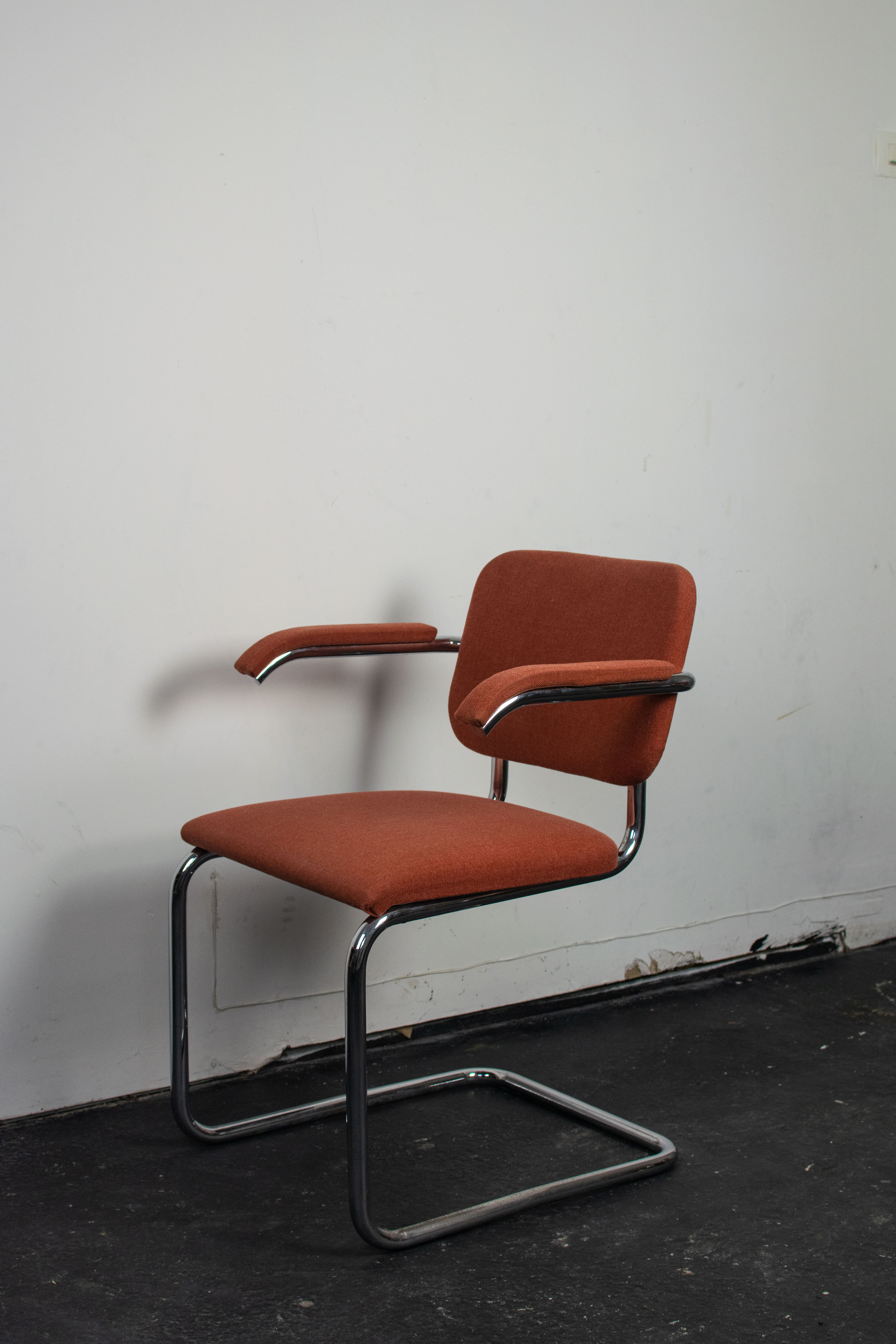 Cesca chair by Marcel Breuer for Knoll