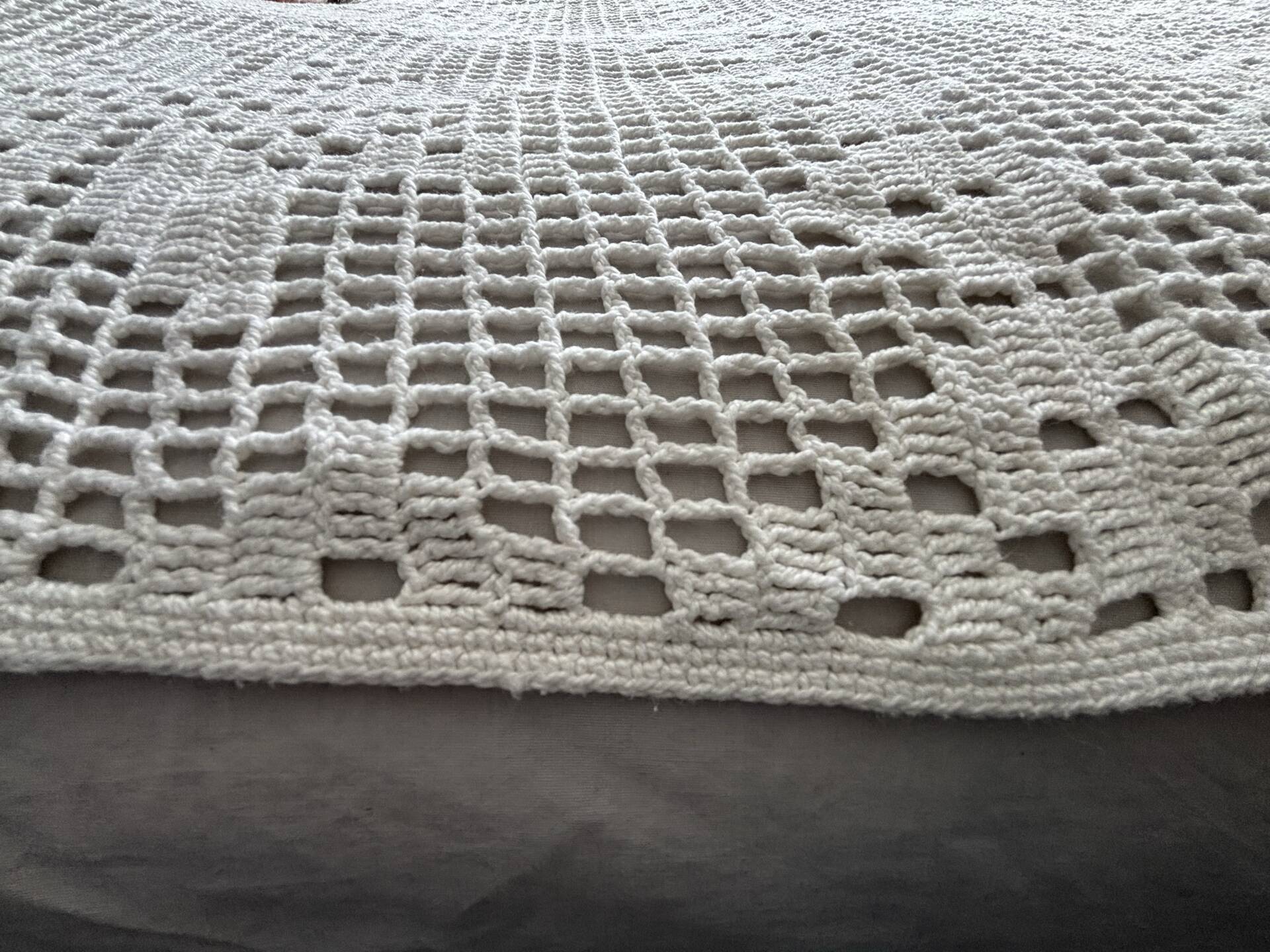 Vintage crochet bedspread