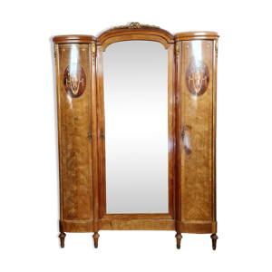 Armoire louis xvi a ressaut
