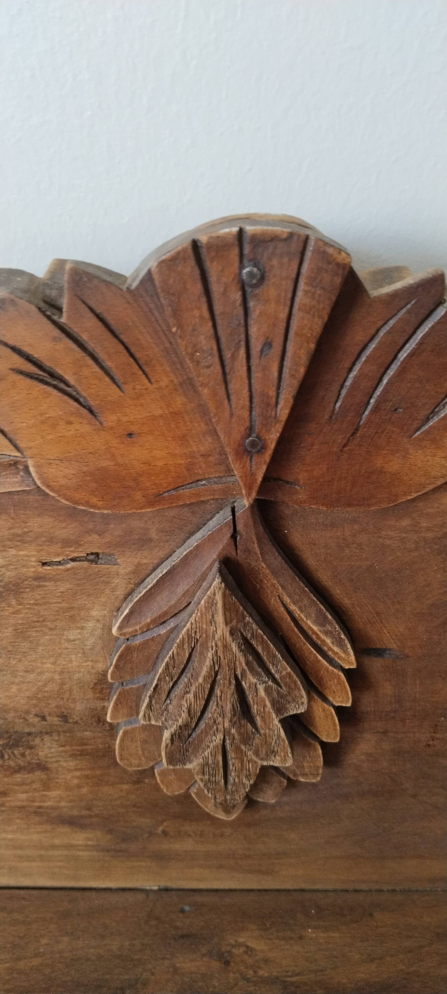 Etagère vaisselier en bois ciré , Saint Hubert