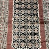 Handmade wool Oriental rug from Pakistan
