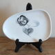 Ravier vintage forme libre Niderviller modèle rose noire