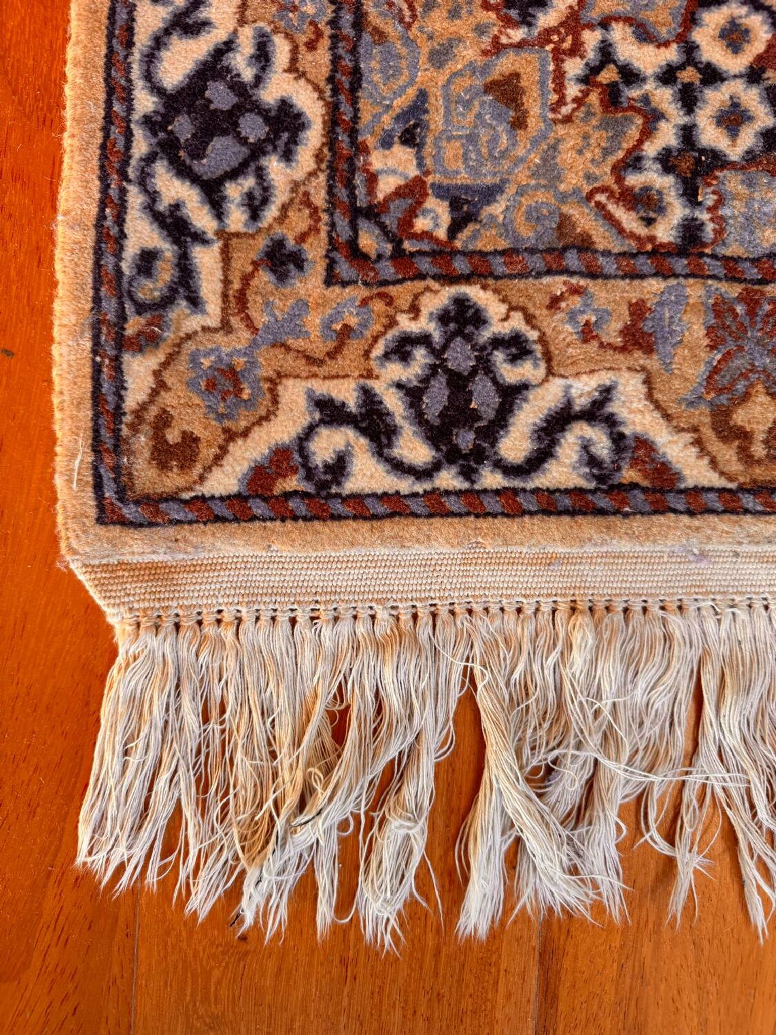 Persian Nain carpet made of wool and silk