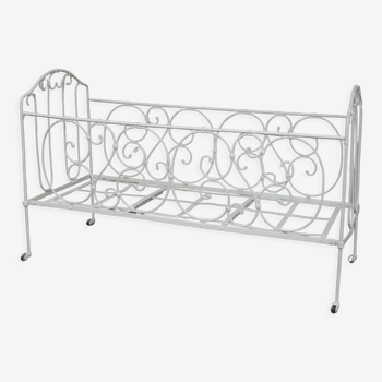 Antique baby cot or wrought iron bench