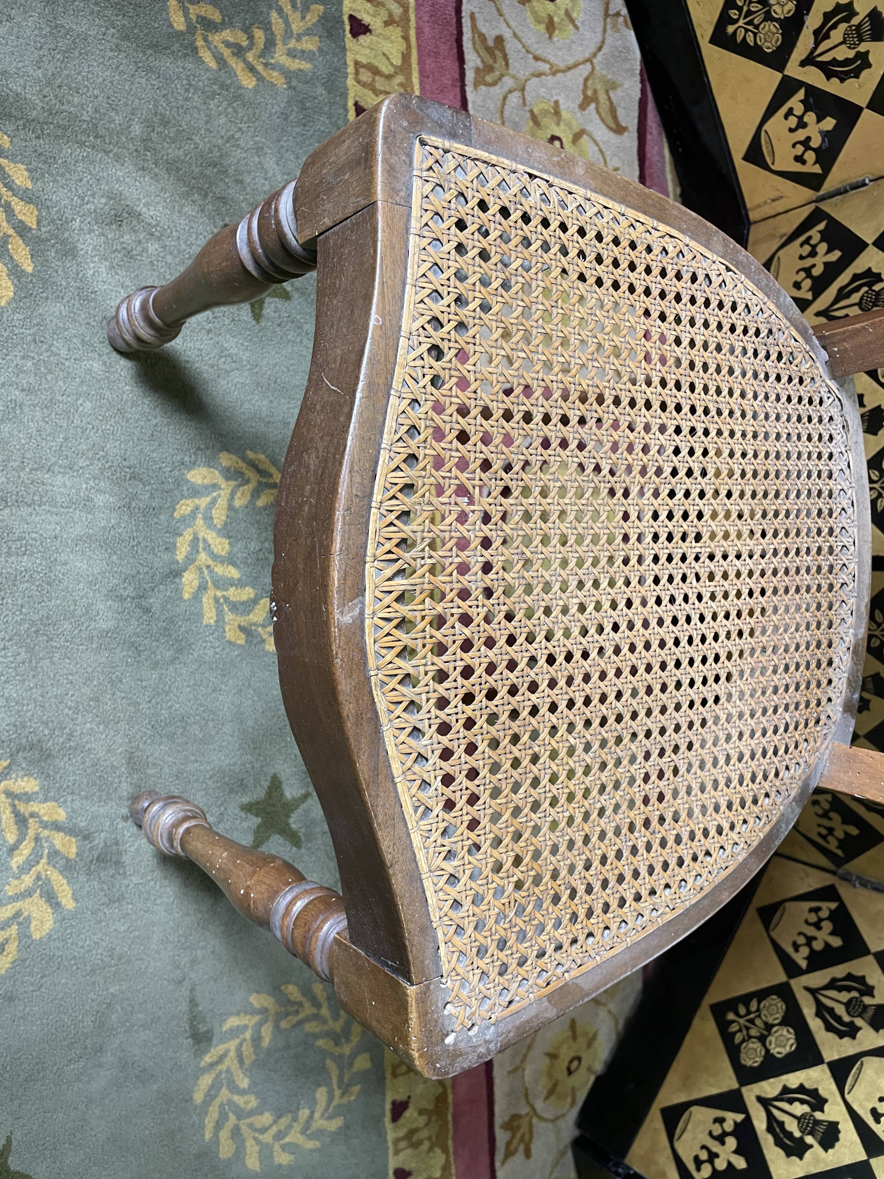 Suite of 12 Louis Philippe period chairs in walnut and canning