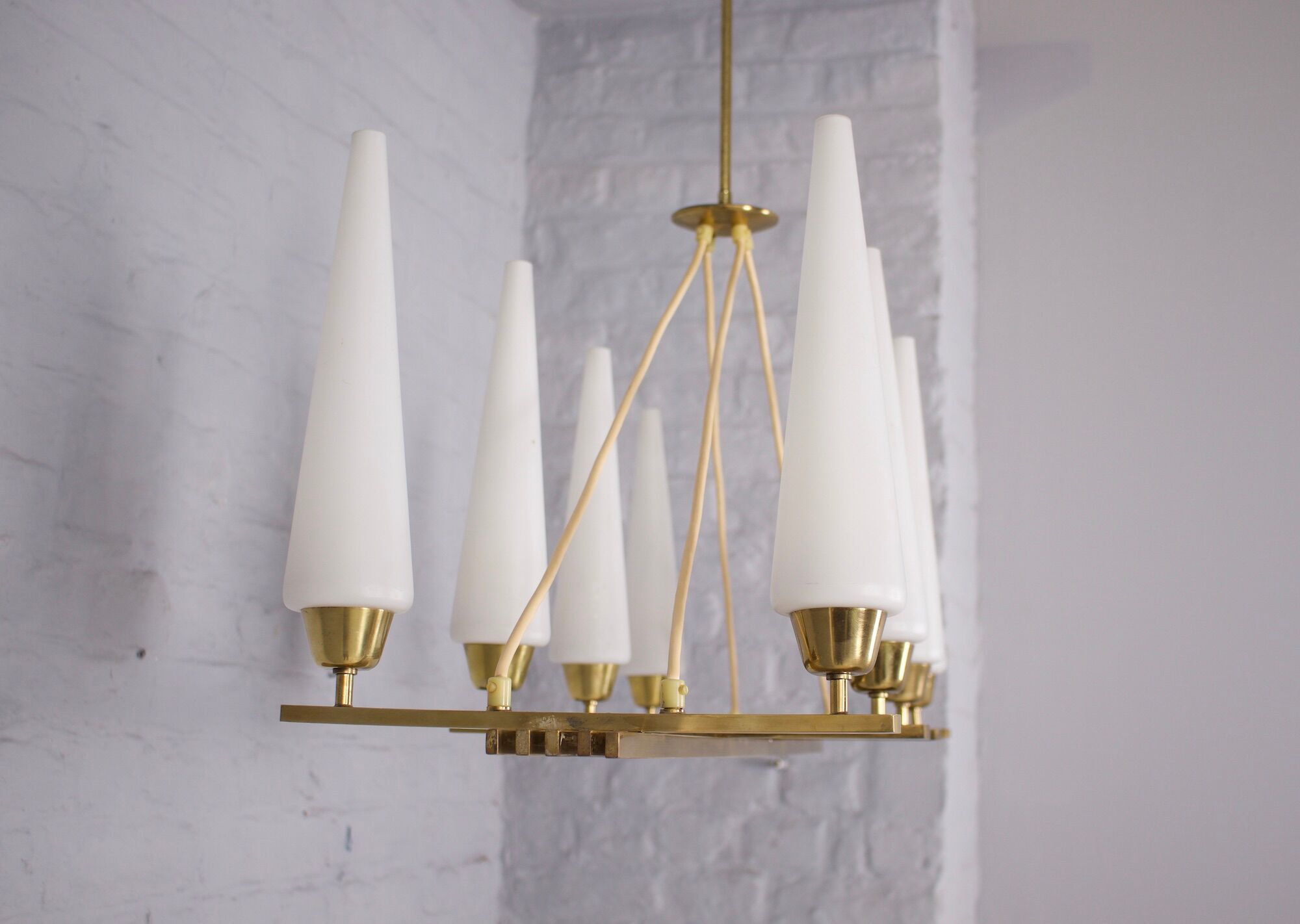 Italian chandelier with 8 lights