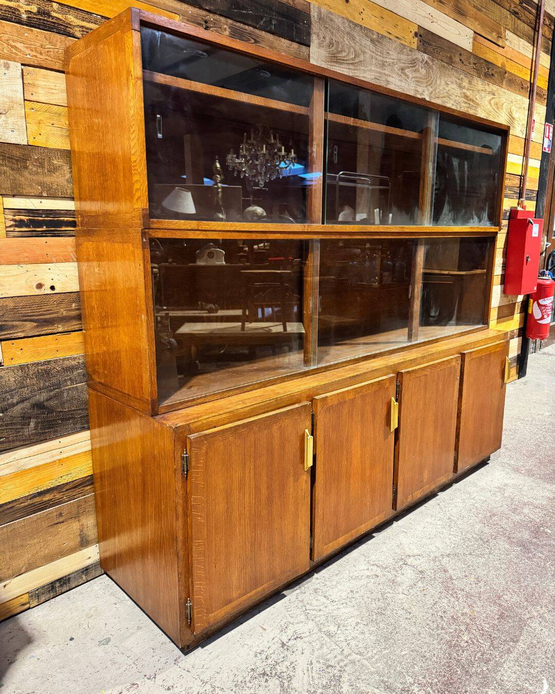 Vintage library