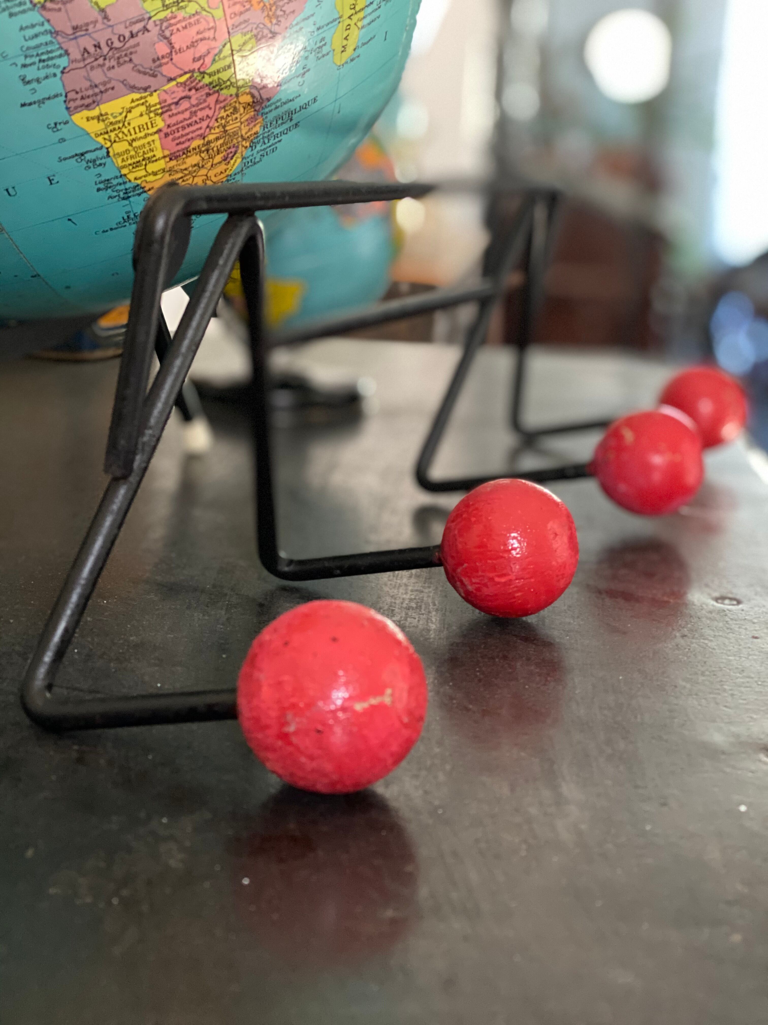 Wall coat holder vintage red balls