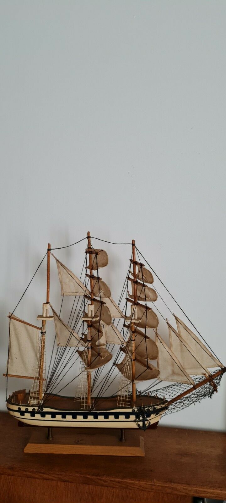 Miniature boat Simon Bolivar