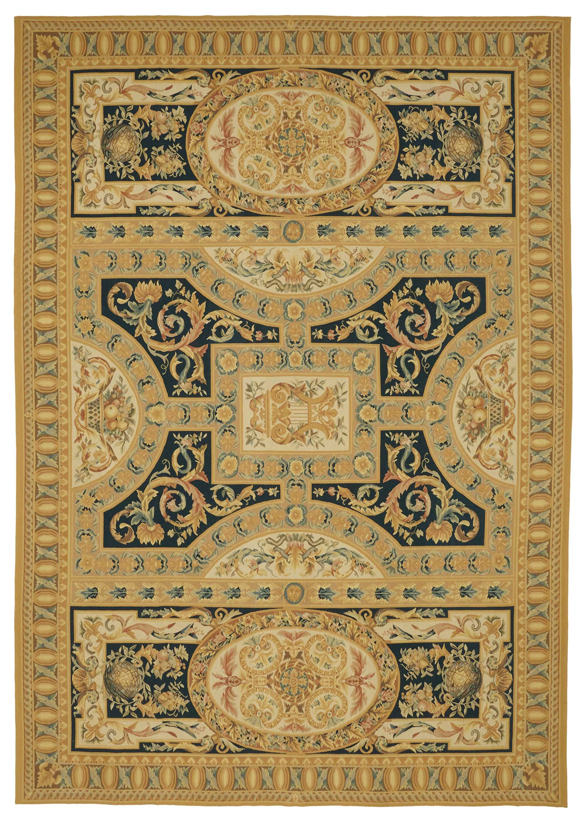 Handmade European Vintage Aubusson Kilim 304 cm x 436 cm