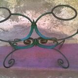 Support old flower pot
