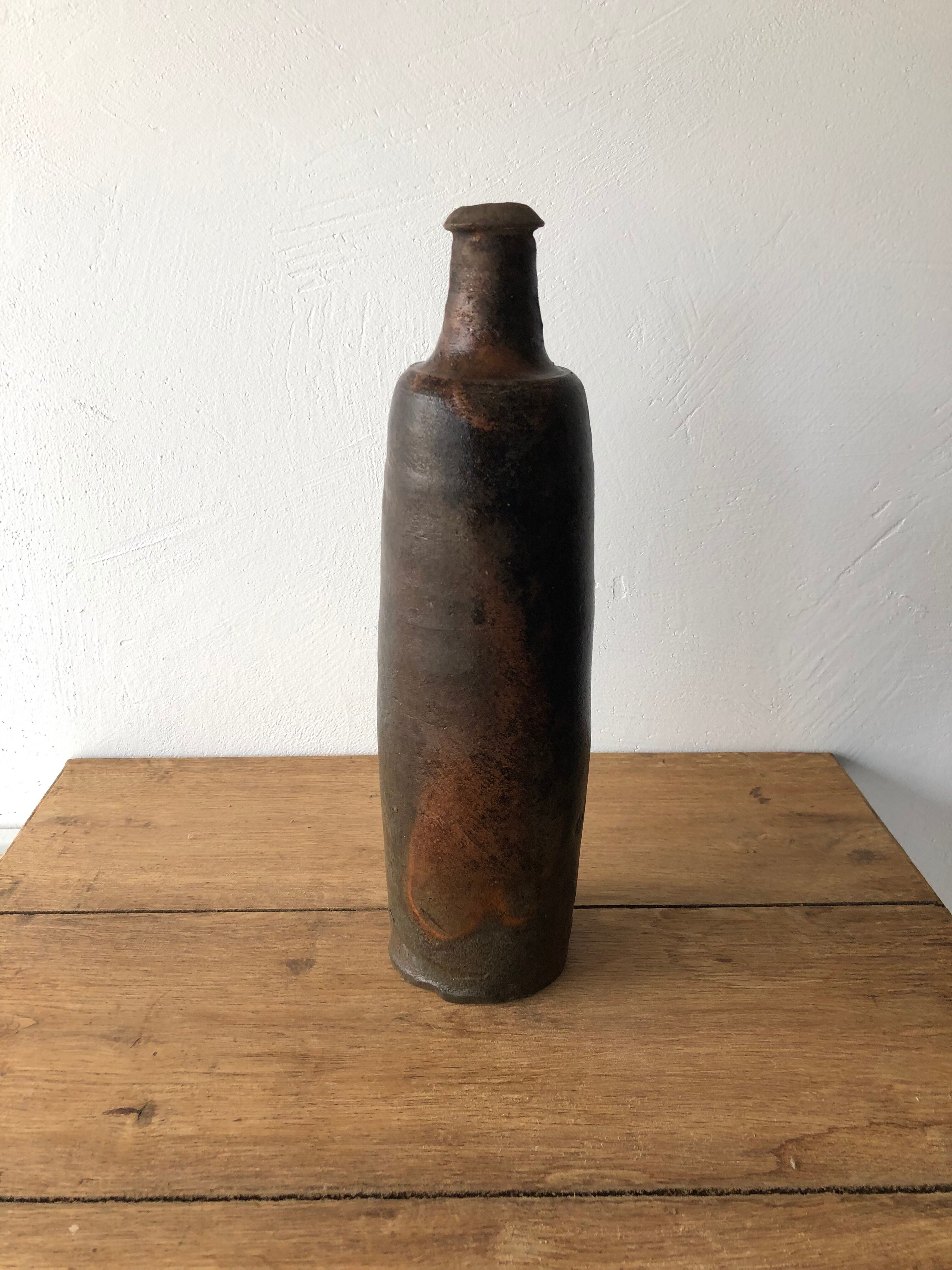 BHV - Old sandstone bottle