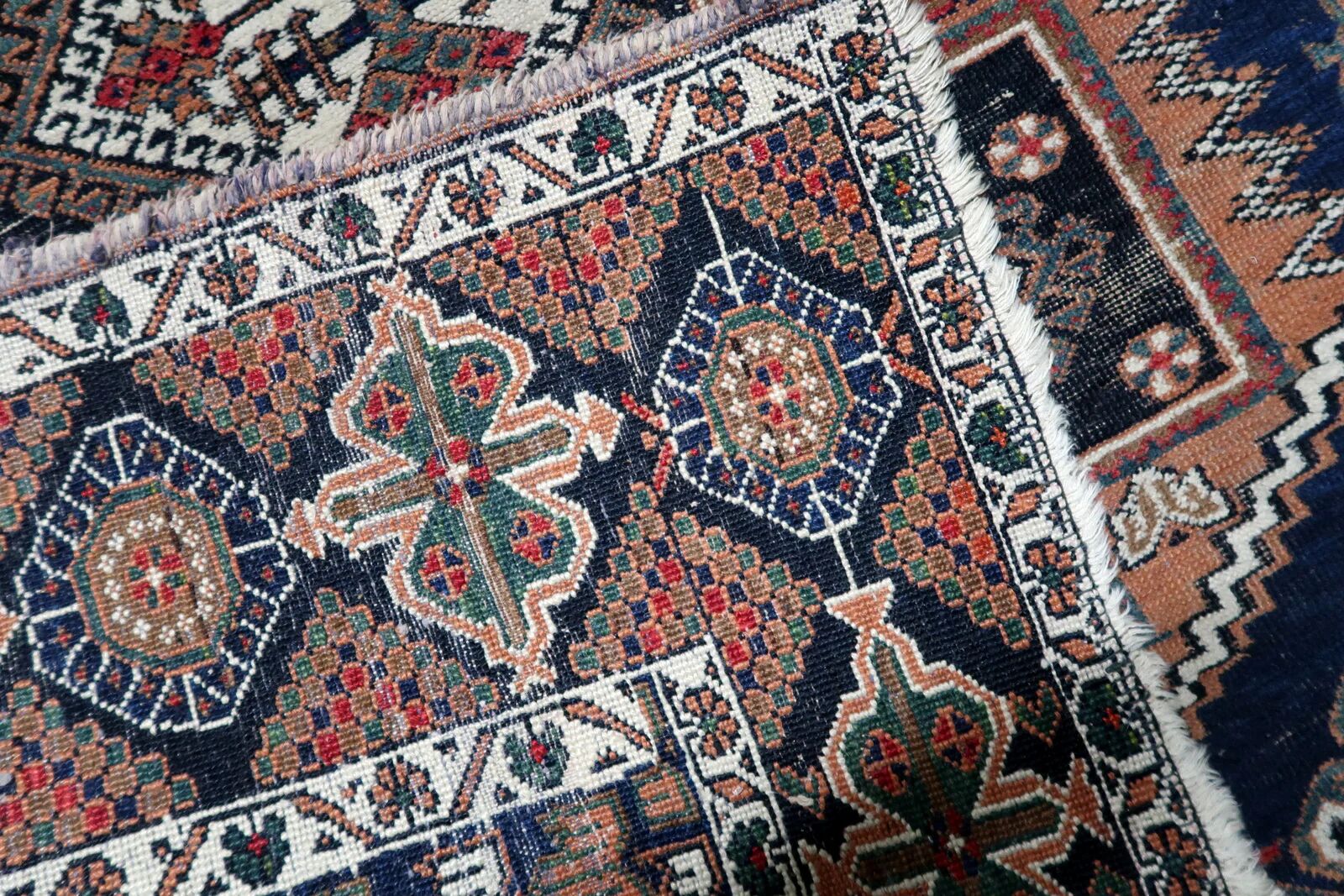 Antique Persian Afshar rug 115cm x 142cm 1920s - 1C1237