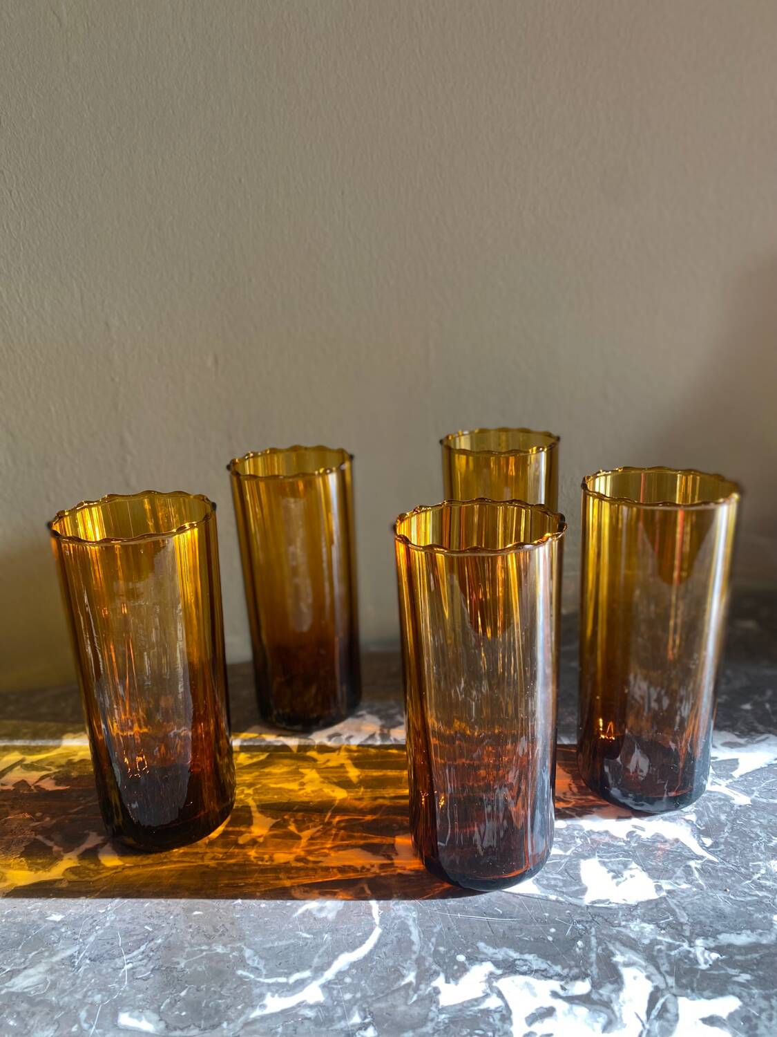 5 amber glasses