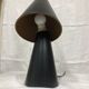 Lampe noire double cône