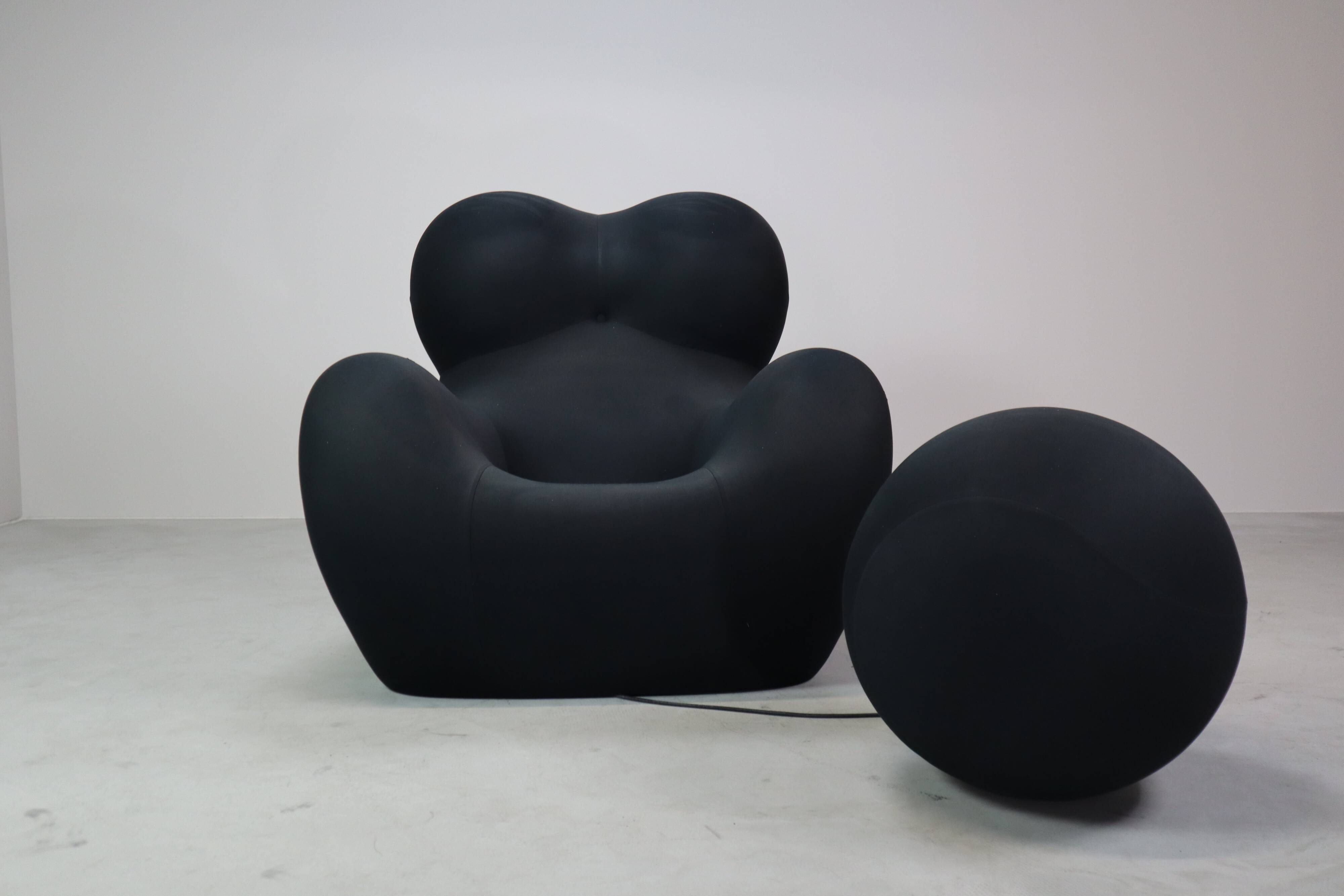 UP5_6 armchair from the UP 2000 series, by Gaetano Pesce for B&B Italia