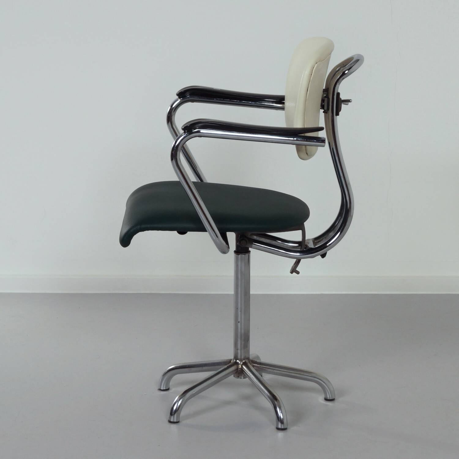 Industrial office chair with armrests by toon de wit for de wit, 1950s | gr