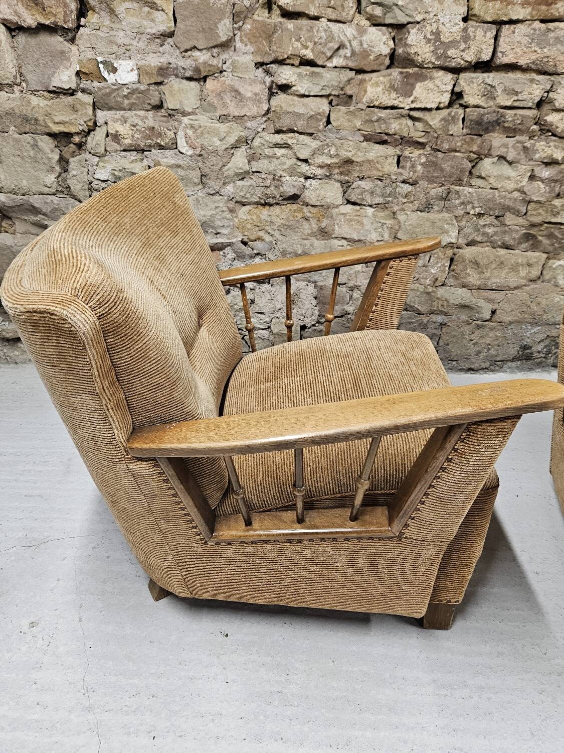 Paire de fauteuils brutalistes, années 1950