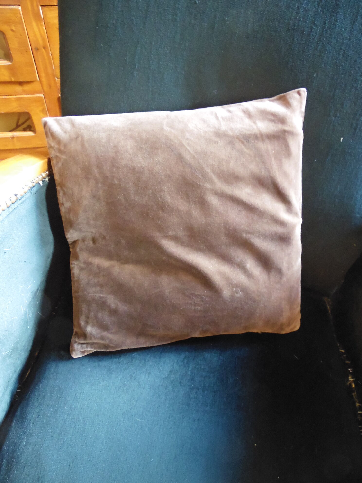 Velvet cushion cover brown / chocolate color