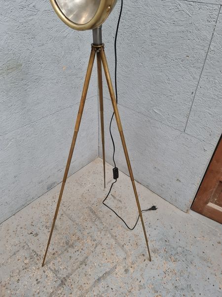 Ancien phare Ducellier en laiton poli sur trépied laiton réglable