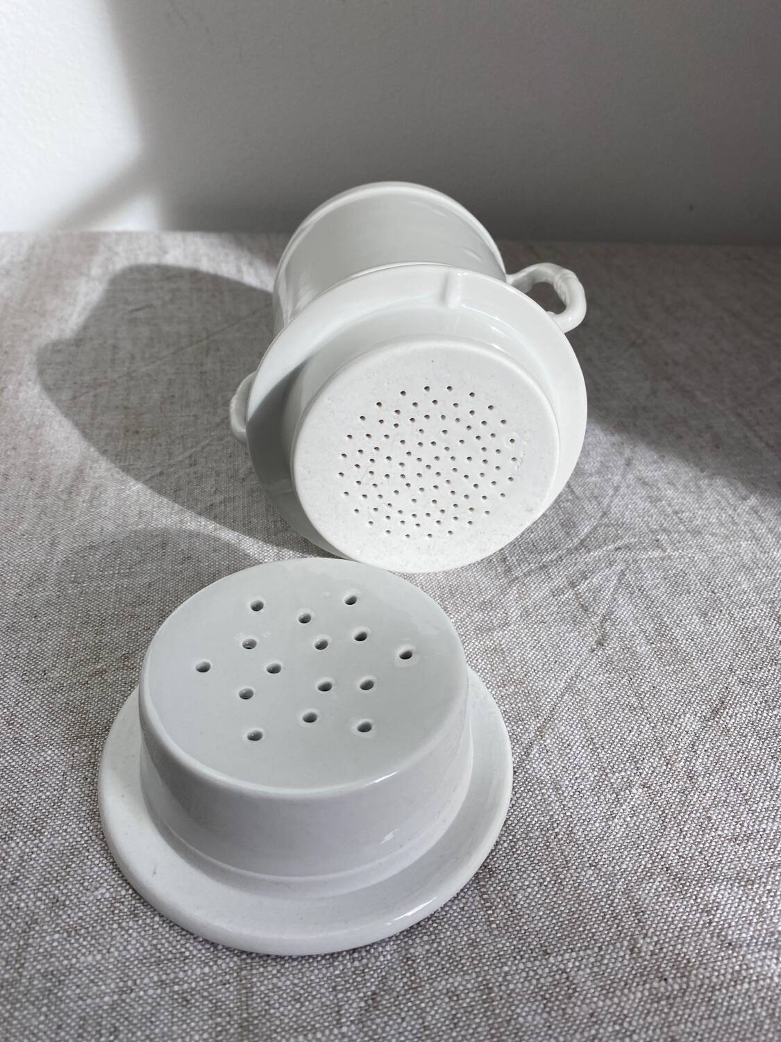 Pillivuyt France white porcelain teapot