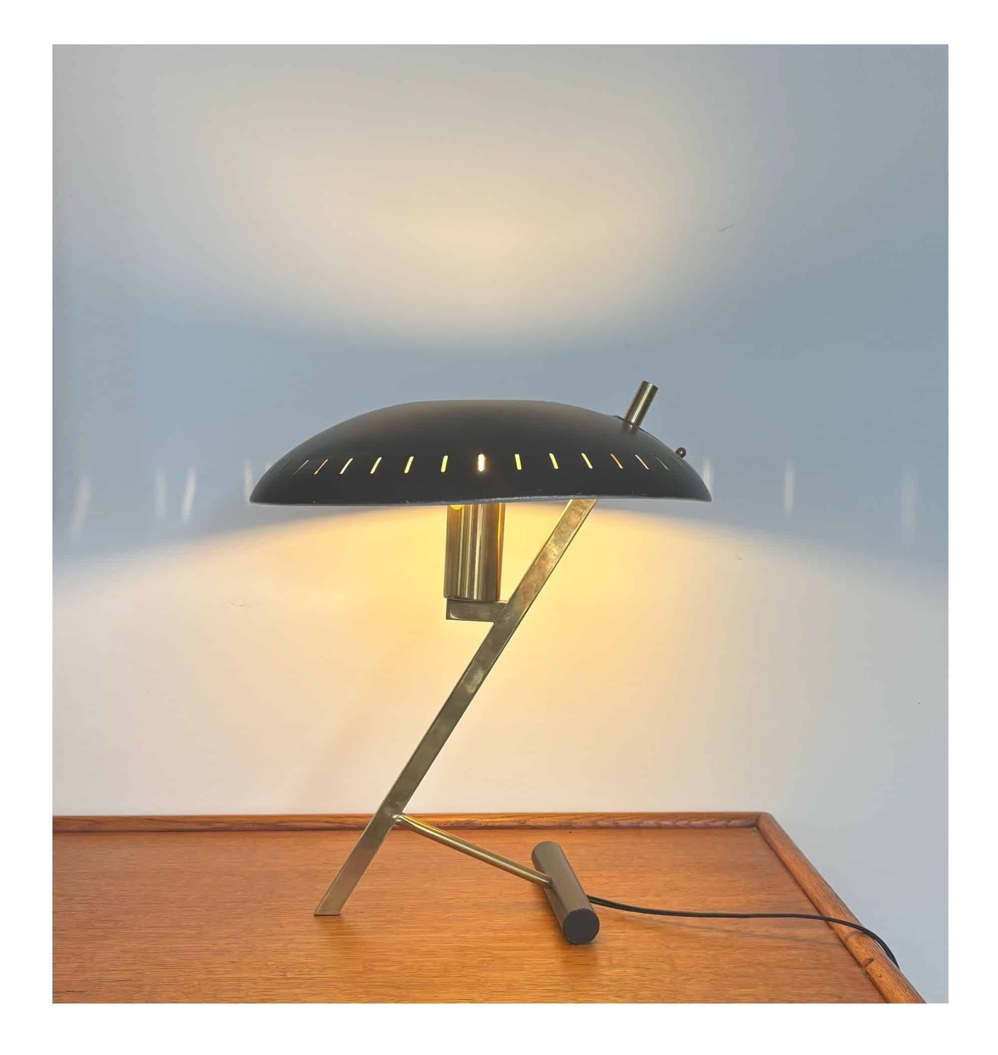1st edition “Decora” or “Z” lamp, Louis Christiaan Kalff for Philips, 1950s