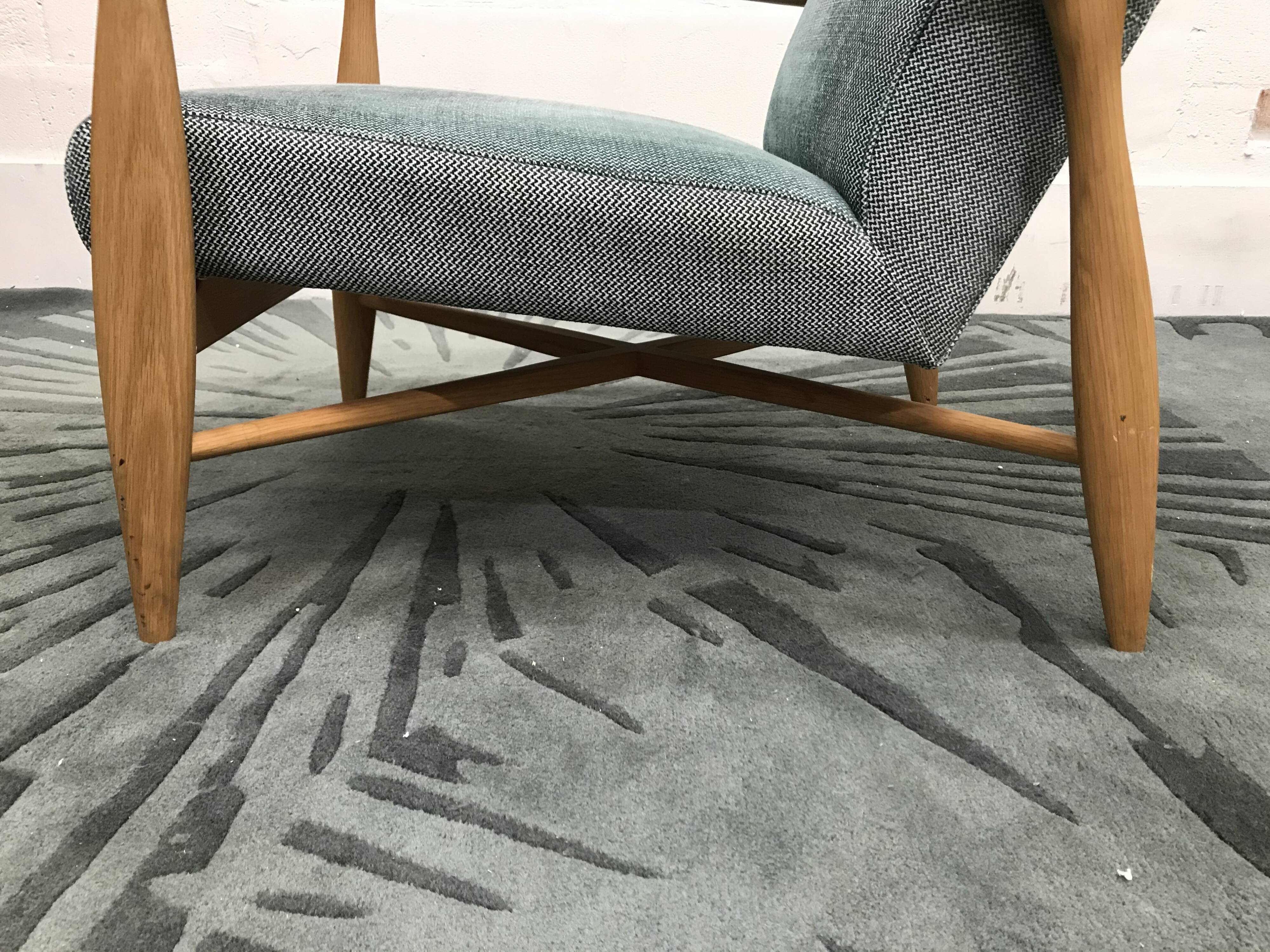 Floating zag celadon Red Edition chair